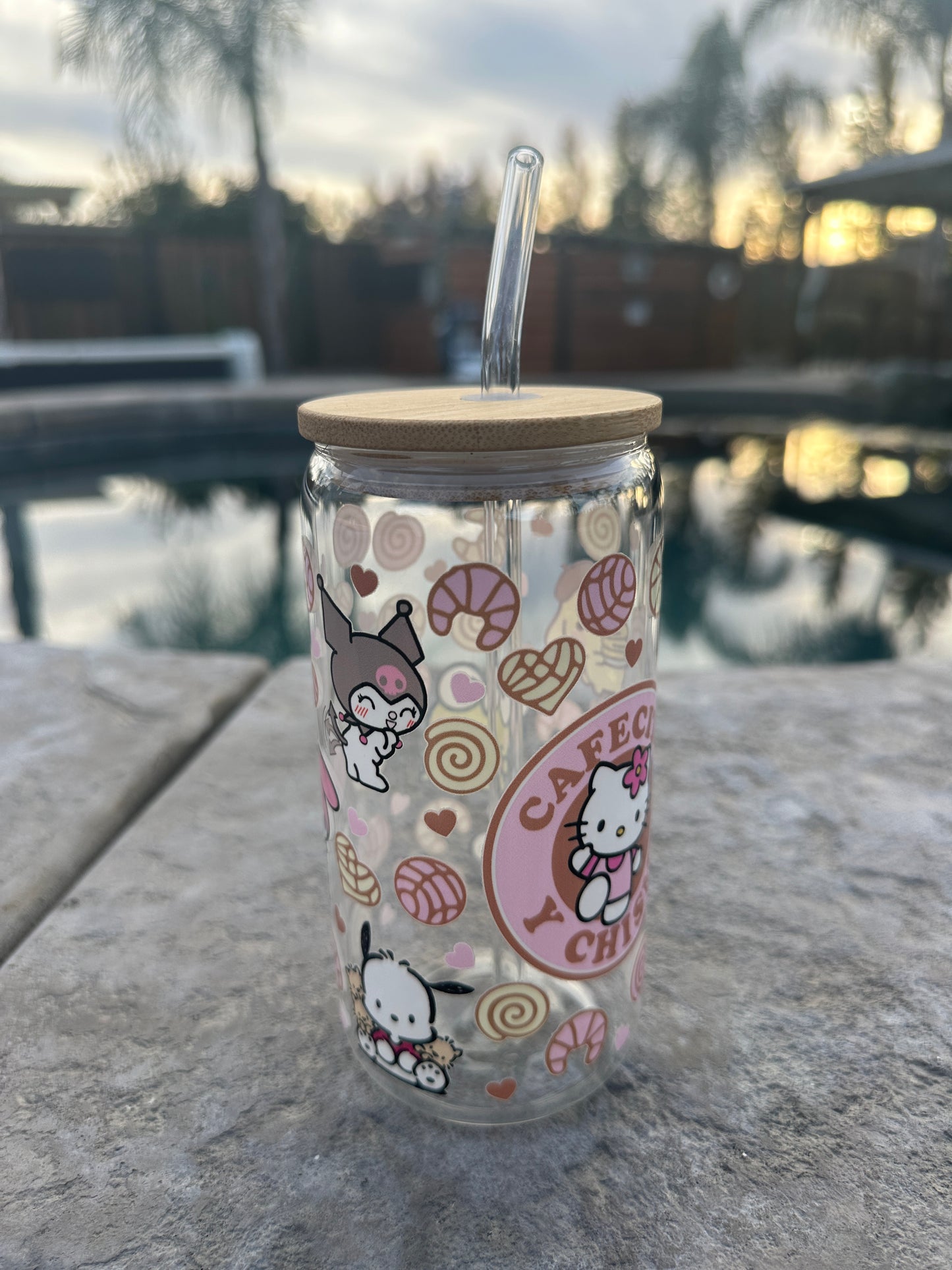 Sanrio Cafecito y chisme glass can
