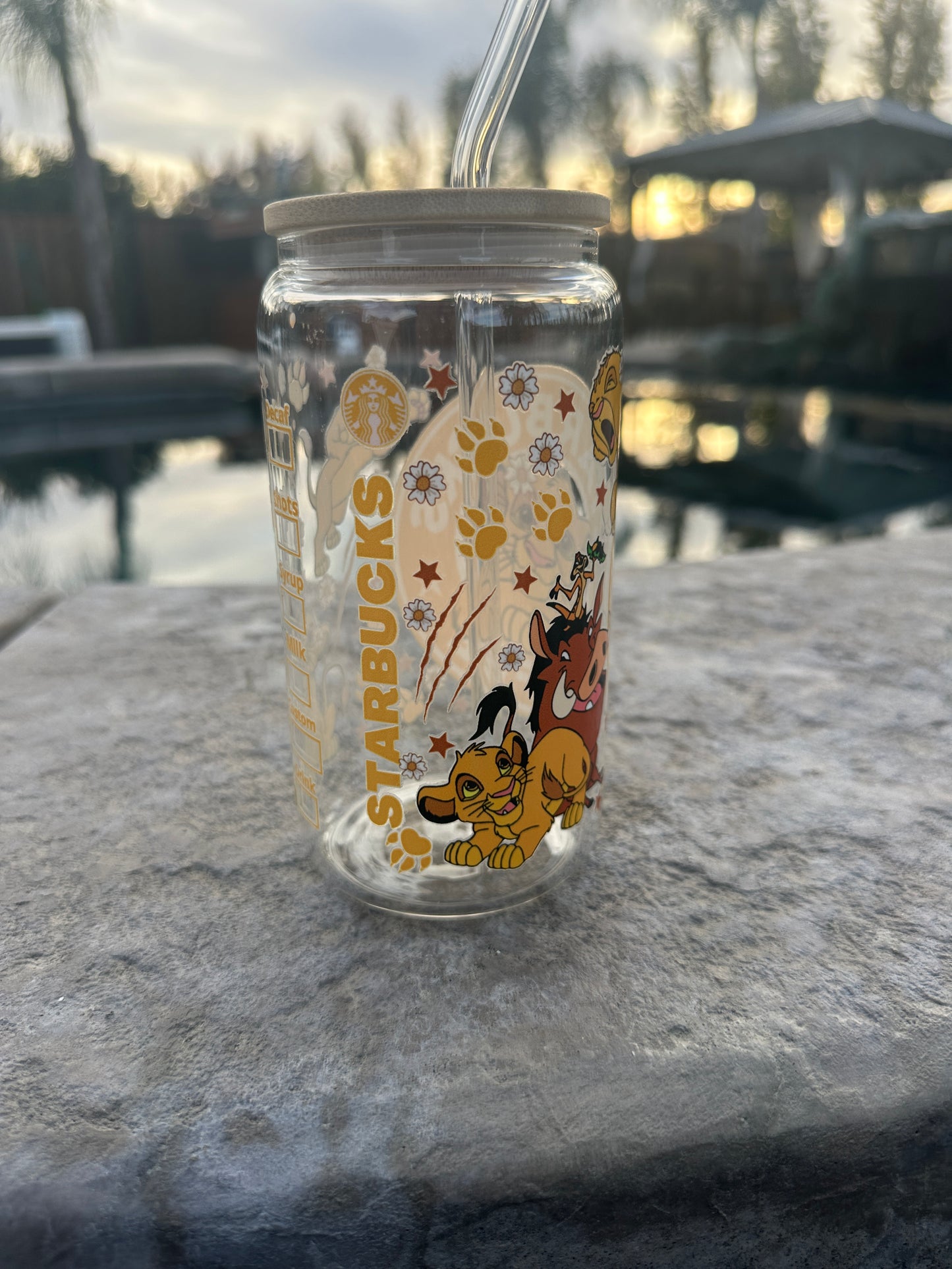 Simba Glass can