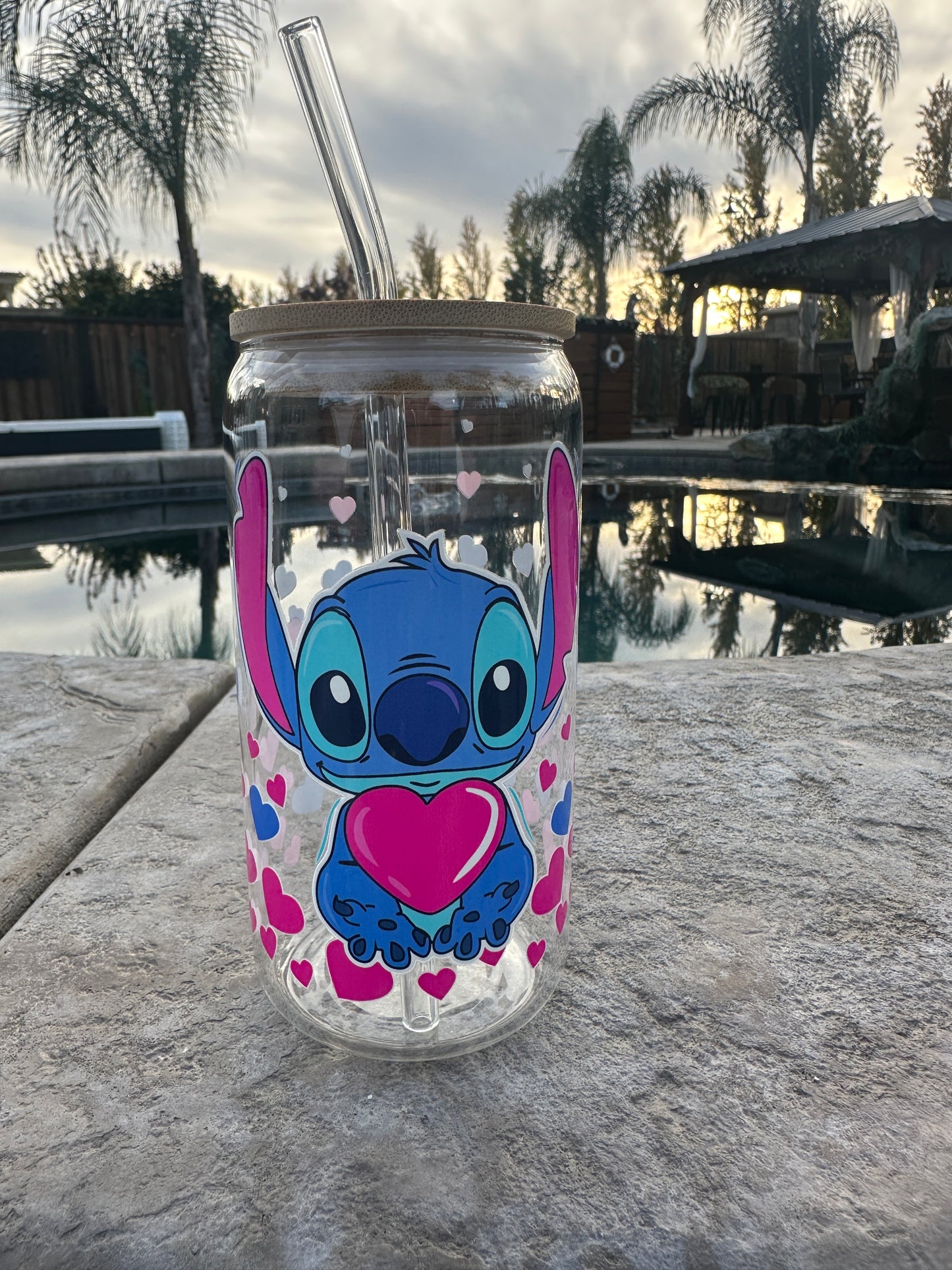 Heart stitch glass can