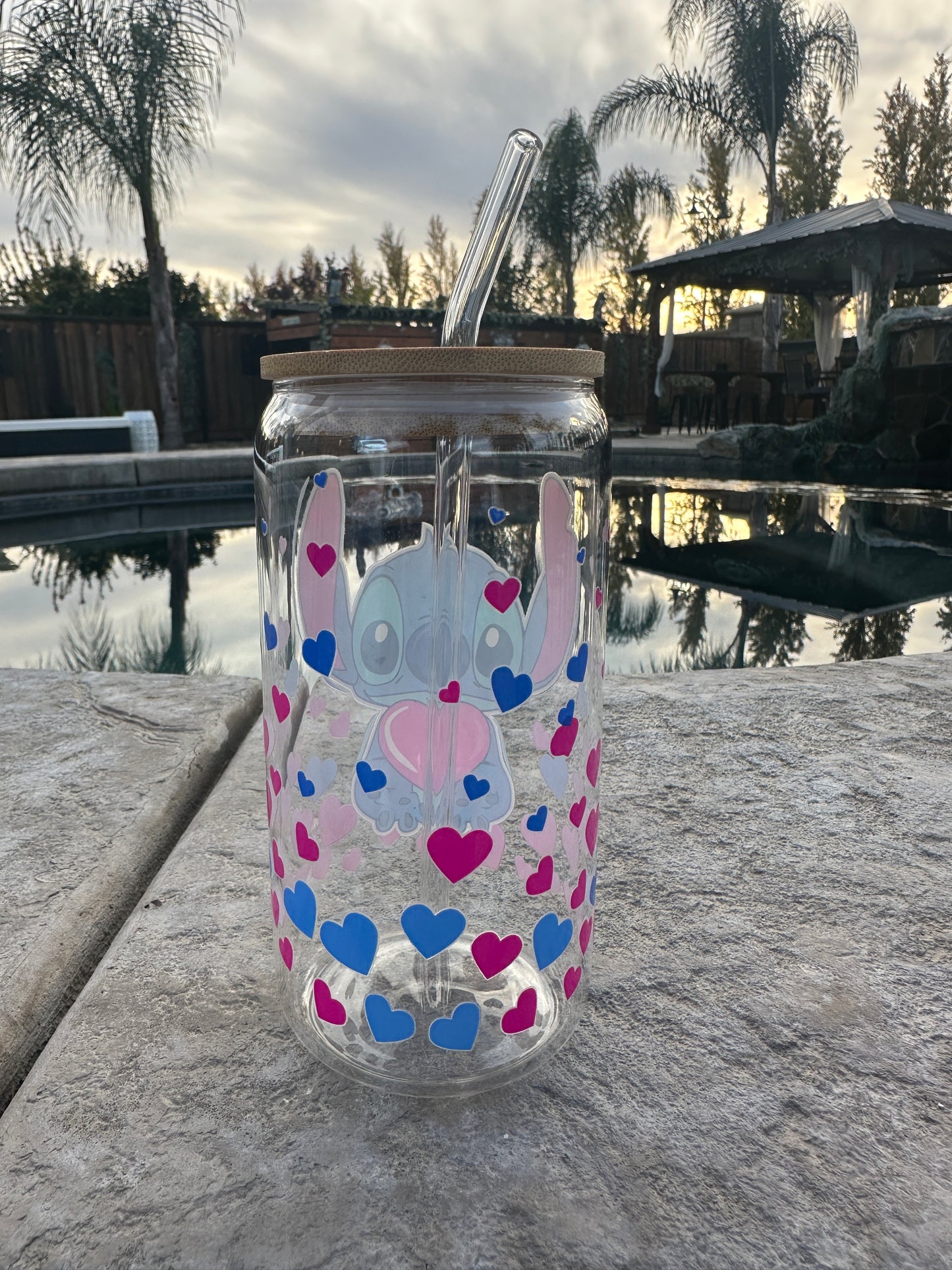 Heart stitch glass can