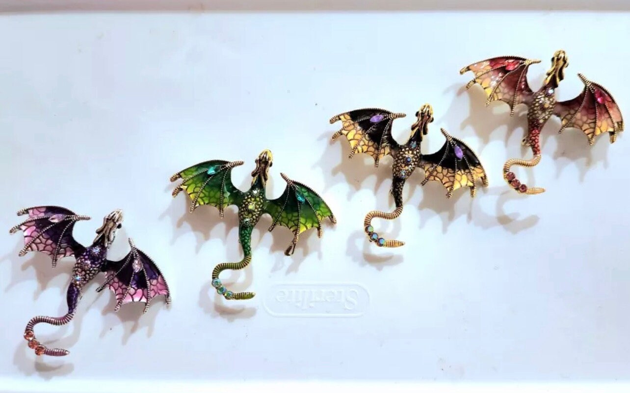 Enamel pin | Dragons | GOT | Brooch | Dragon | Crystal | Enamel pin | Mystic | Imagine | Messenger Bag | Pendant | Necklace | MTG |