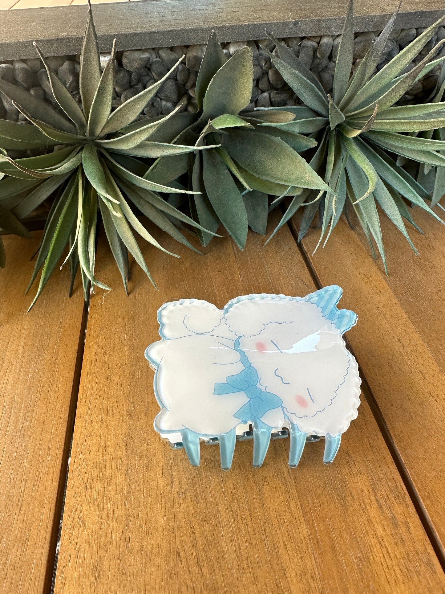 Kawaii Hair Clips | Hair accessories | Sanricore | cute hair accessories | gift ideas | hair claw | Kuro | Kawaii | Hair Clips | cutecore