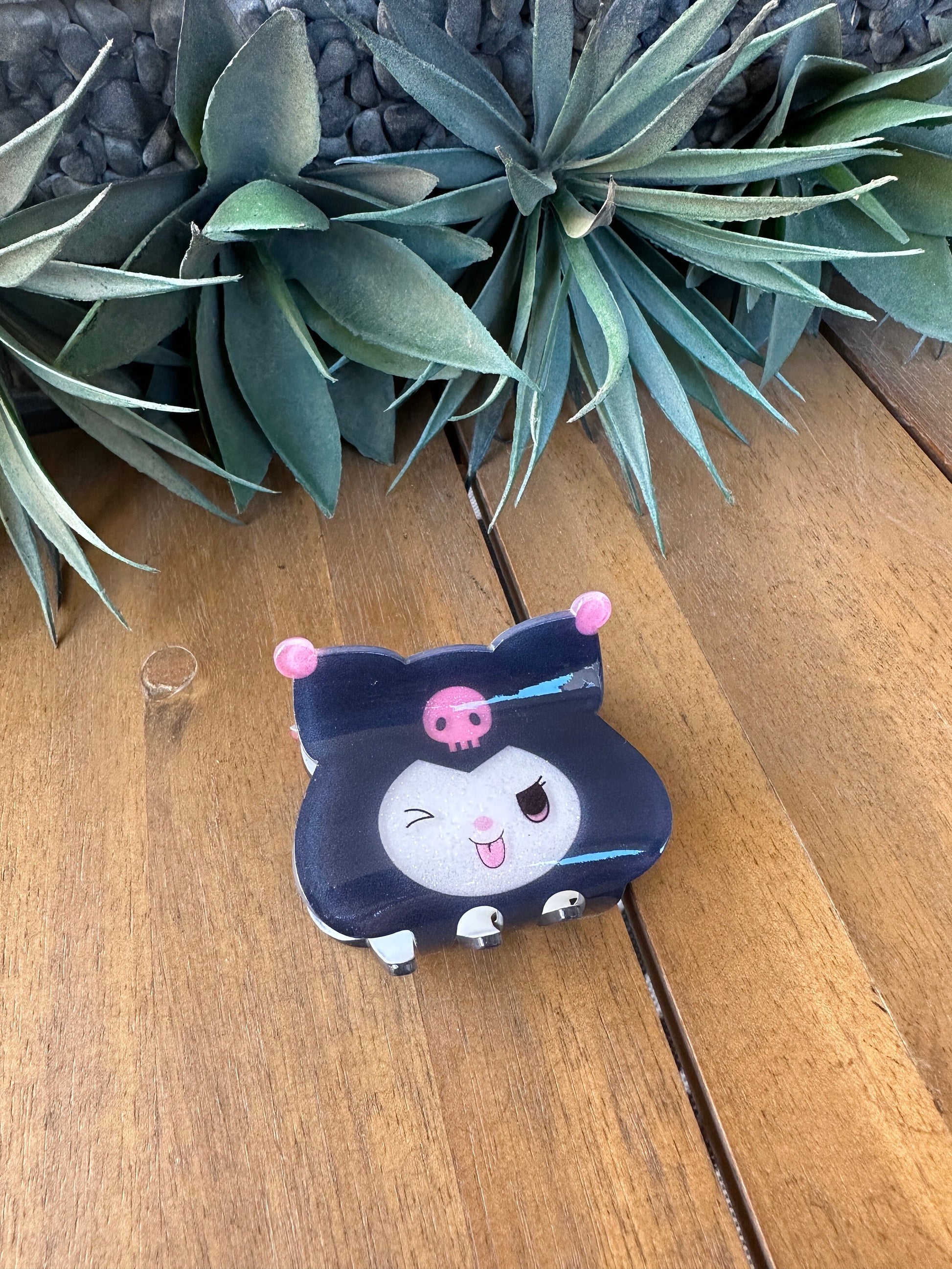 Kawaii Hair Clips | Hair accessories | Sanricore | cute hair accessories | gift ideas | hair claw | Kuro | Kawaii | Hair Clips | cutecore