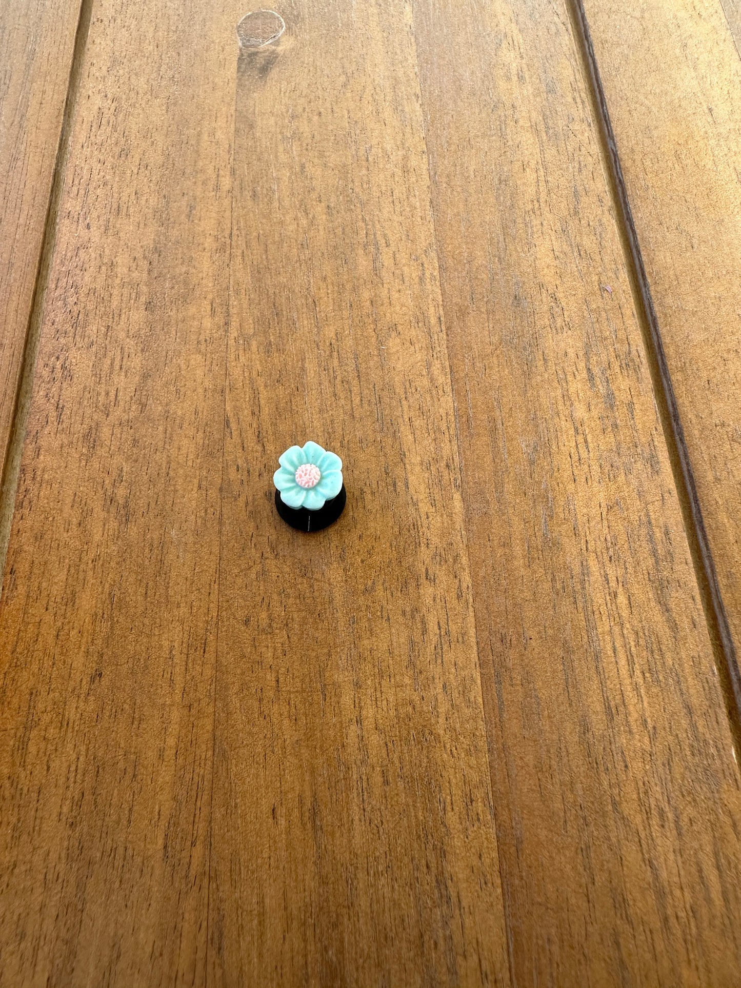 Flower Shoe Charms |Pastels |Mini flowers | Small flower |Shoe charm | Cute | Shoe charms | Tiny | Kawaii | Soft colors |floral | Lavender