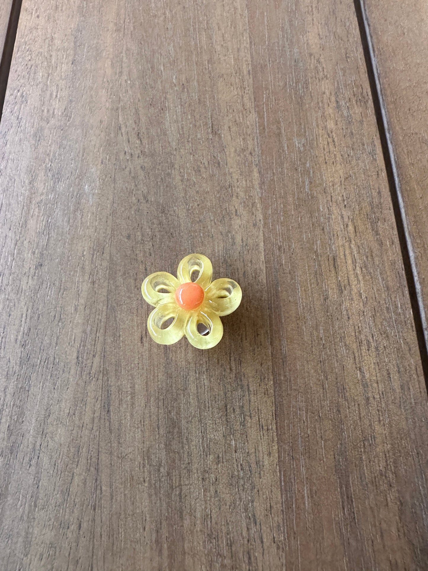 Jelly Flowers | Retro flower shoe charms | kawaii charms | squiggle flower | floral | flower shoe charms | Jelly | 90’s flower