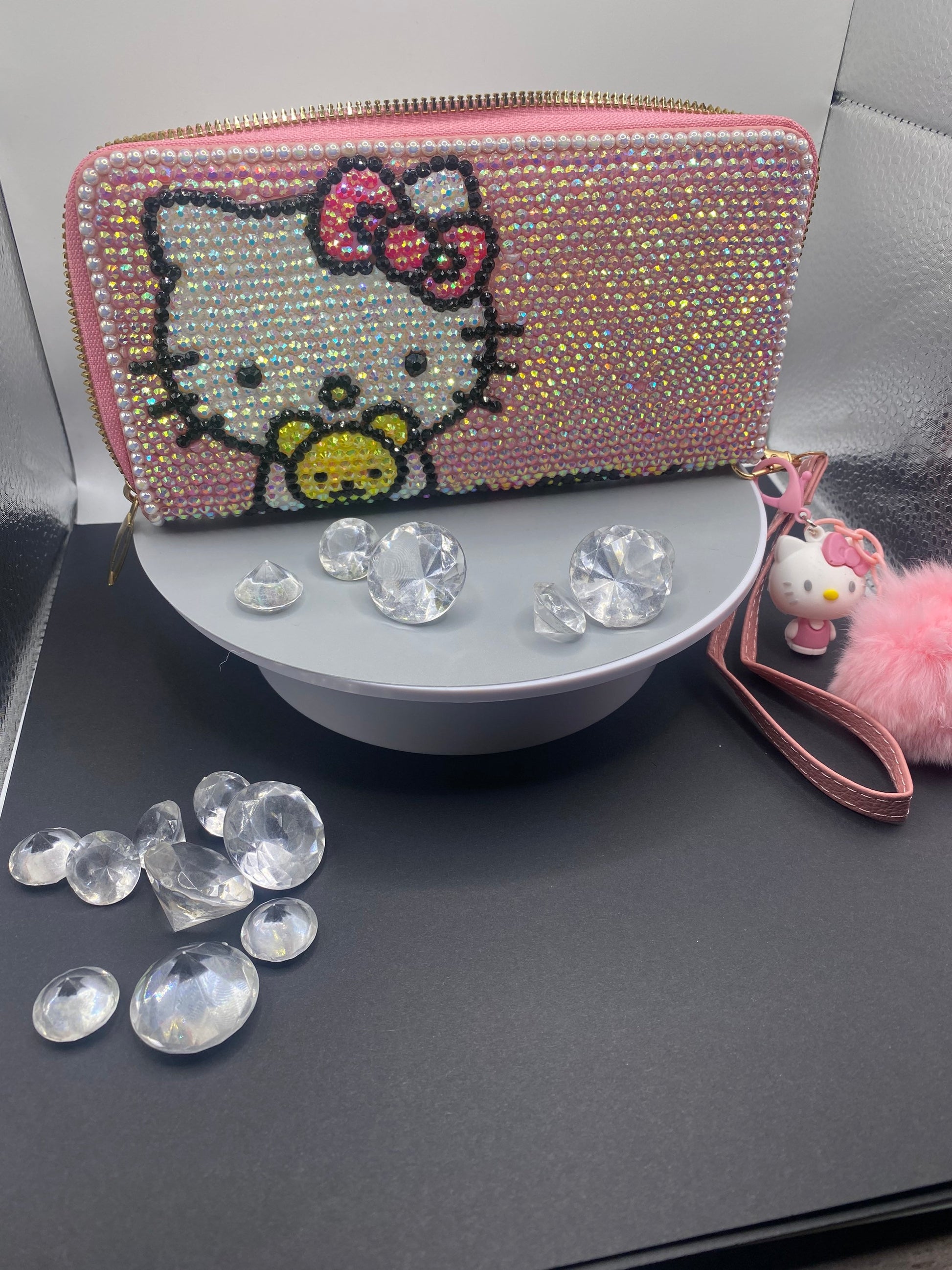 Kitty | bling| crystals | gifts for her| Kuromi | long wallet | kawaii | Pink diamonds | encrusted| Sanriod | pastel | clutch
