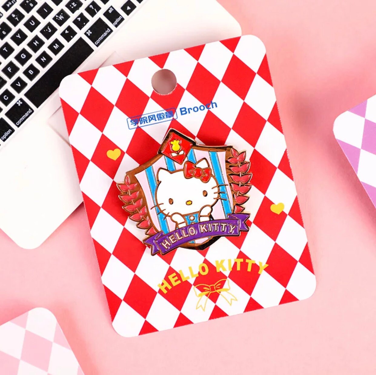 Sanriod | Brooch | Pin | Enamel | Kuromi | Pompompurin | Cinnamoroll | Kawaii | Badge (Various) Hello Kitty